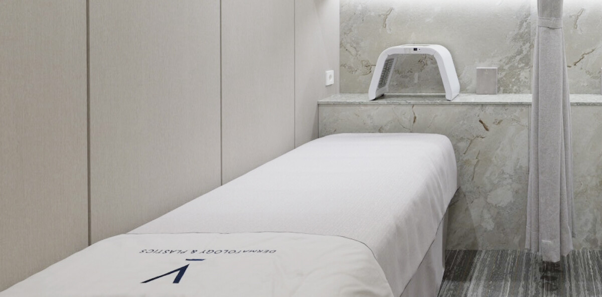 V Clinic Gangnam premium treatment room