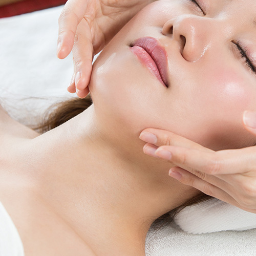 Strengthening skin barrier with facial treatment
