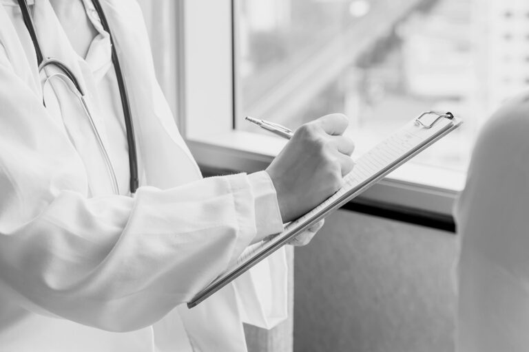 Skin treatment diagnosis by dermatologist using state-of-the-art skin devices