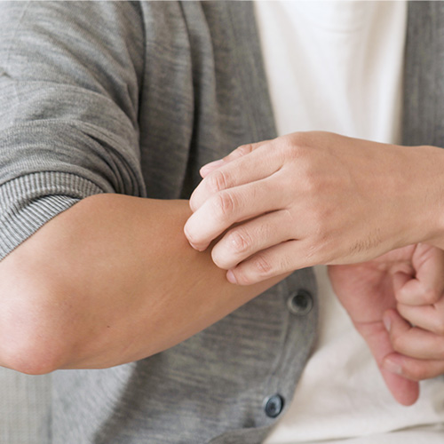 Sensitive skin easily affected by environmental factors